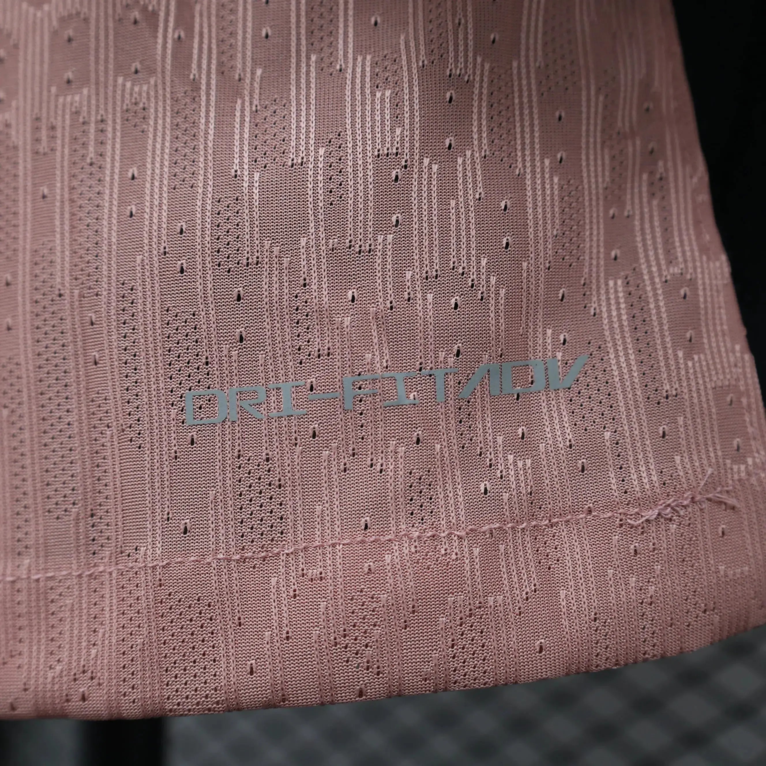 MAILLOT PARIS SG THIRD "Rose" 2024/2025 Version Player YamaKits Foot