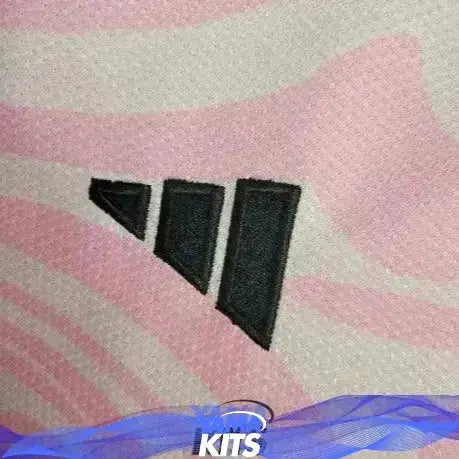 Maillot Flamengo Concept « Rose » 2023/2024 YamaKits Foot