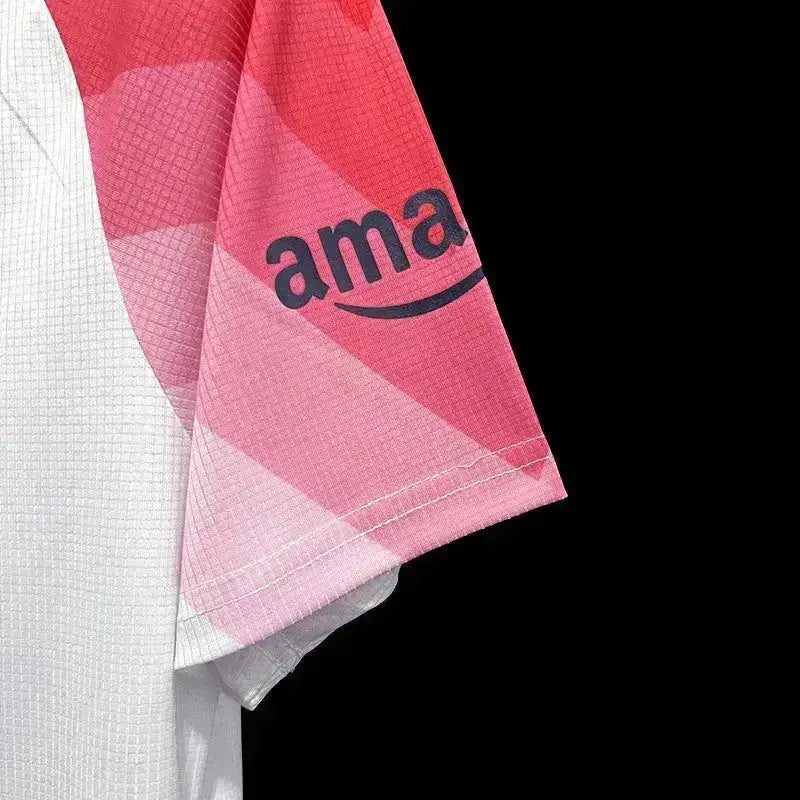 Maillot du Napoli Concept « Bisous » 2024/2025 YamaKits Foot